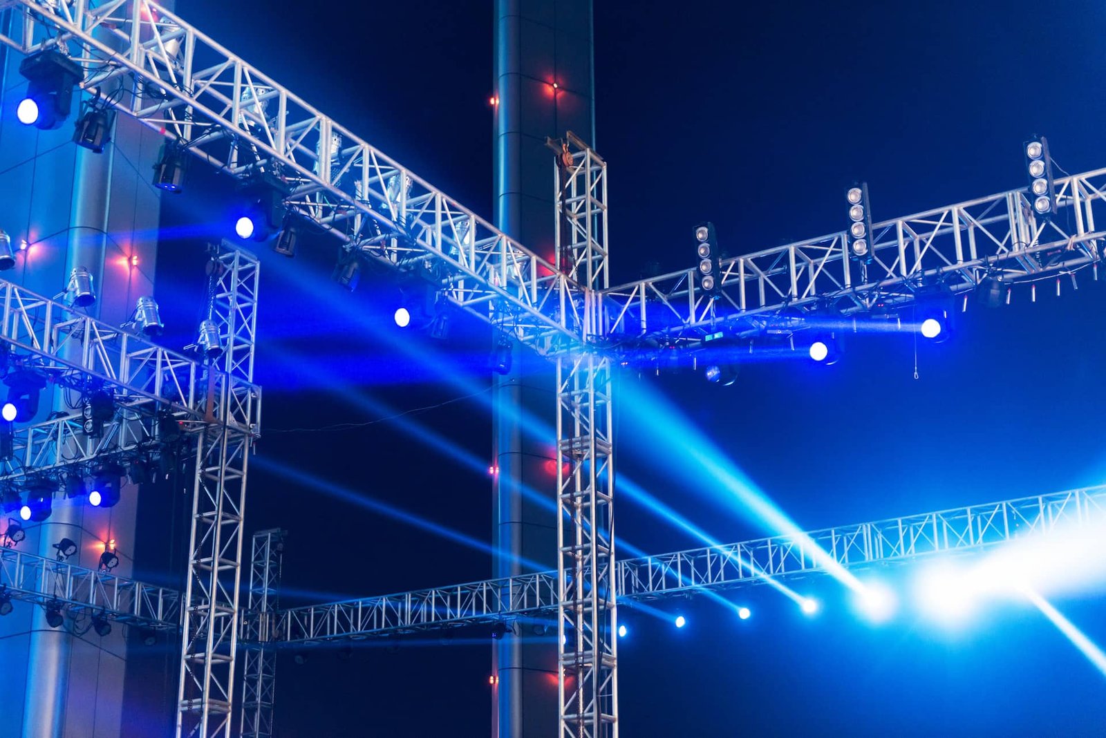 Truss and rigging rental services
